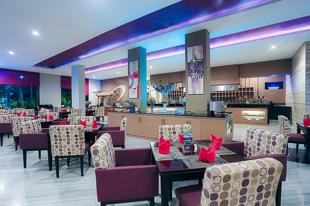 Mercure 帕卢 外观 照片