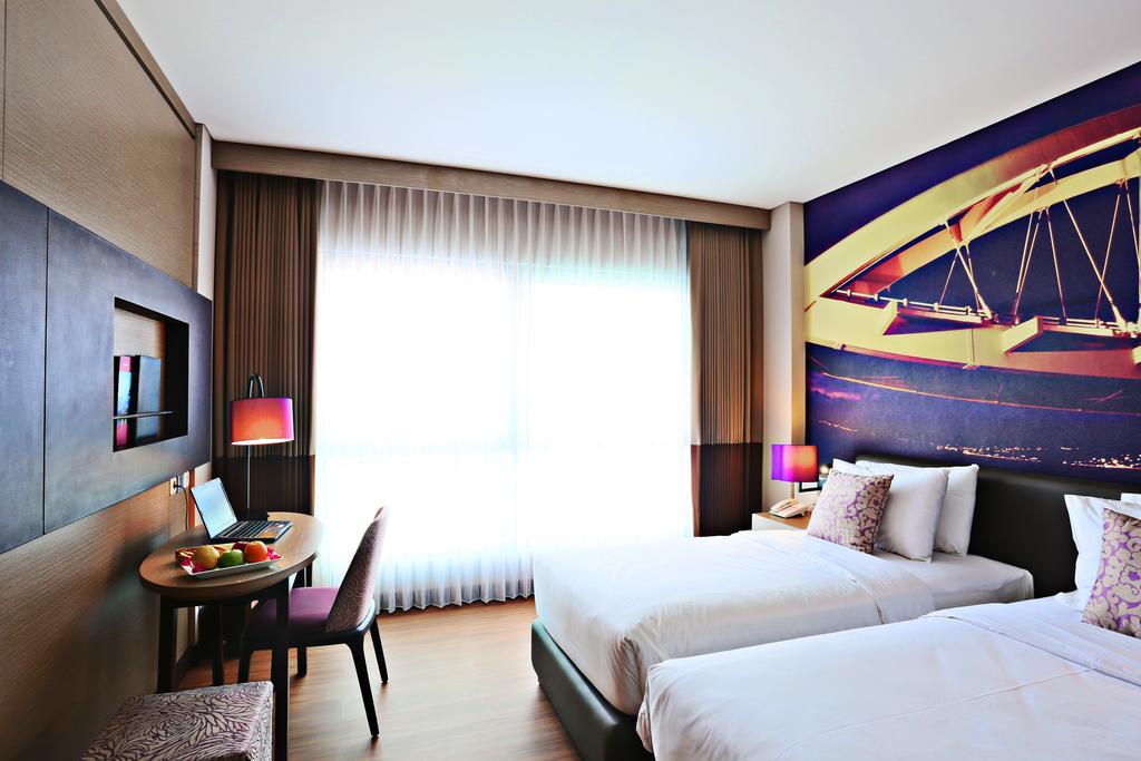 Mercure 帕卢 外观 照片