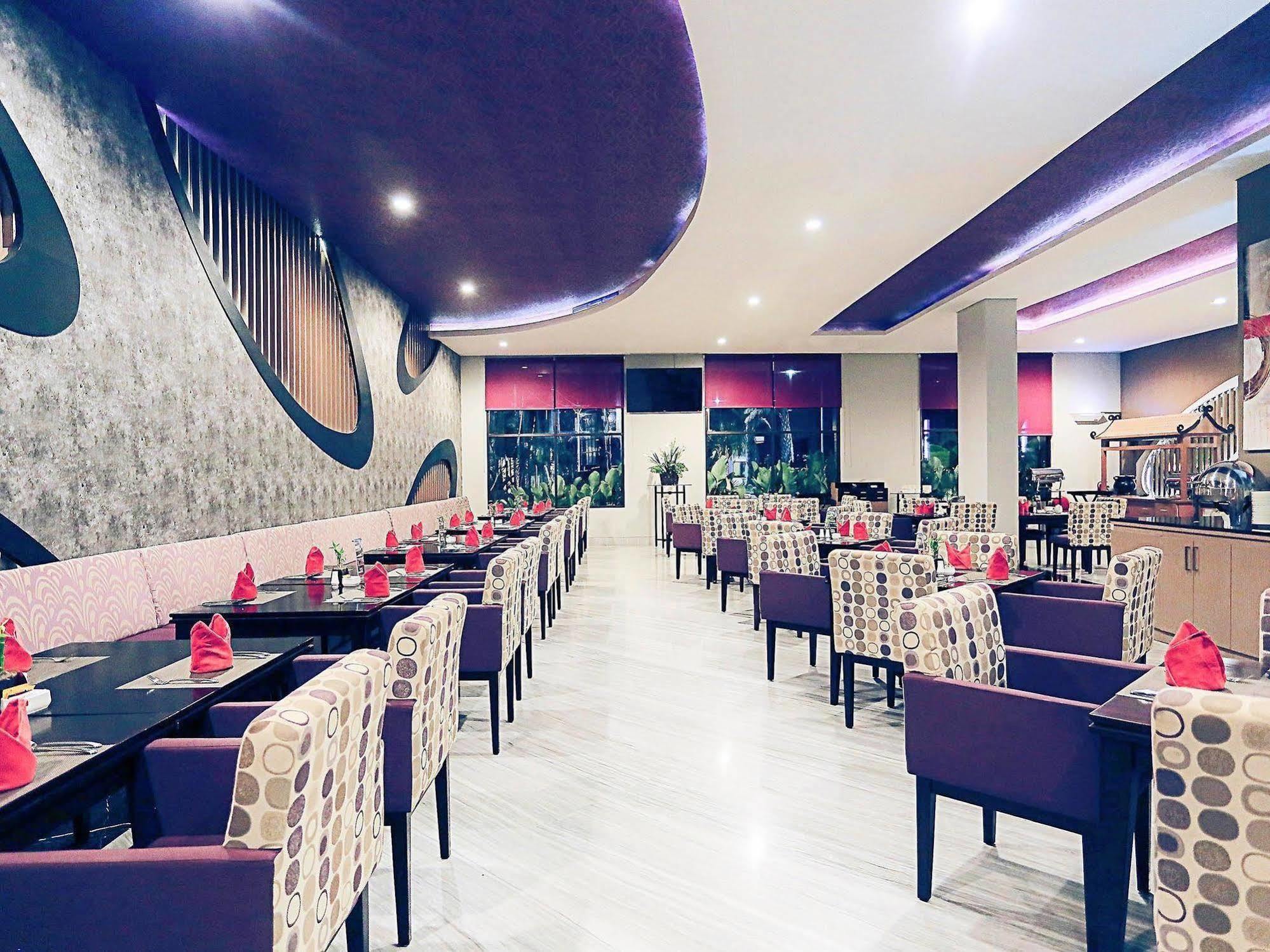 Mercure 帕卢 外观 照片